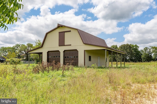 exterior space with driveway