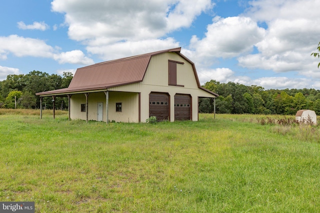 detached garage with driveway