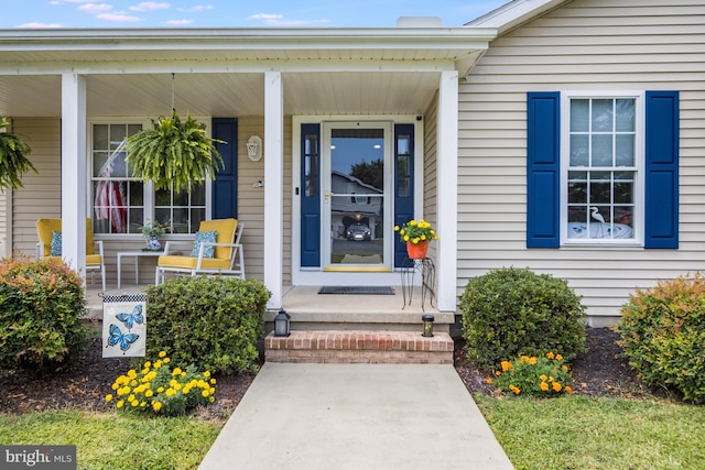 entrance to property with covered porch