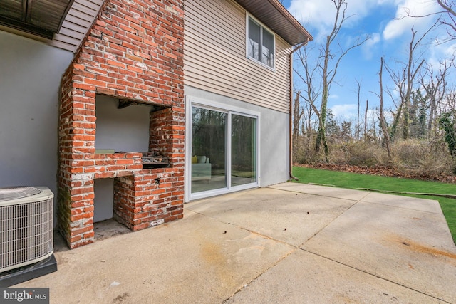 view of patio featuring cooling unit