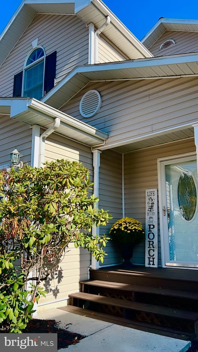 view of property entrance