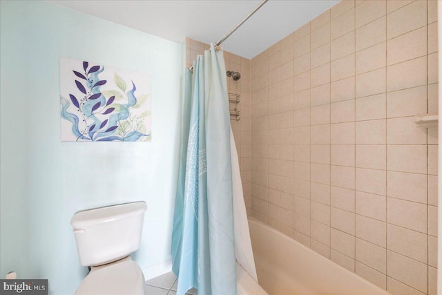 bathroom featuring toilet and shower / bathtub combination with curtain