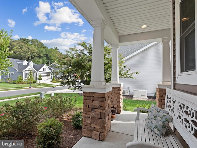 view of patio / terrace with covered porch