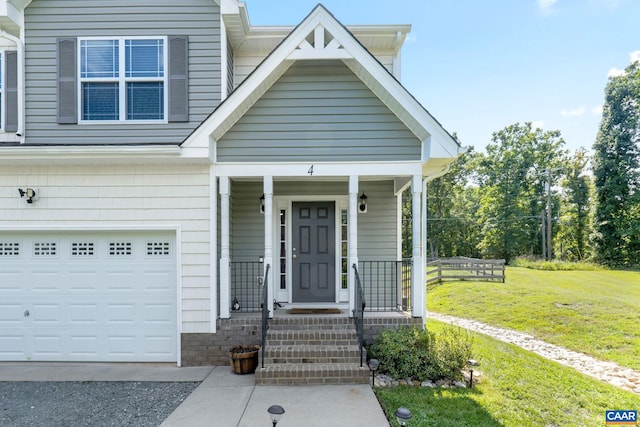 view of front facade featuring a front lawn and covered porch