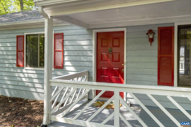 view of property entrance