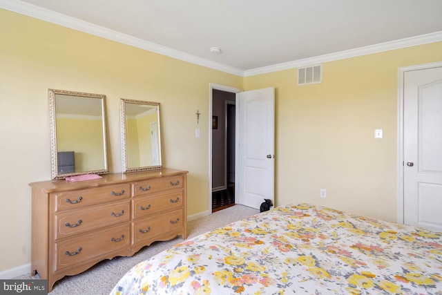 bedroom featuring light carpet, baseboards, visible vents, and crown molding