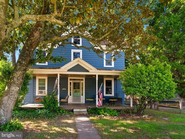 view of front of home with covered porch