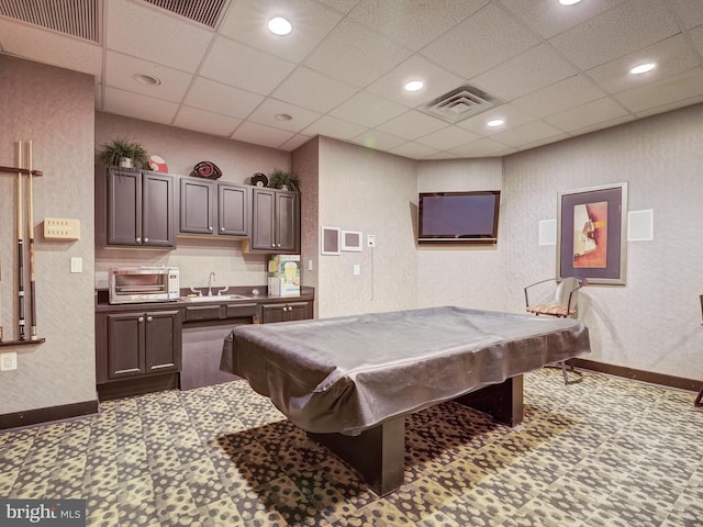 recreation room featuring billiards, a sink, visible vents, and a toaster