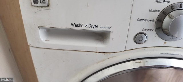 details featuring washer / clothes dryer