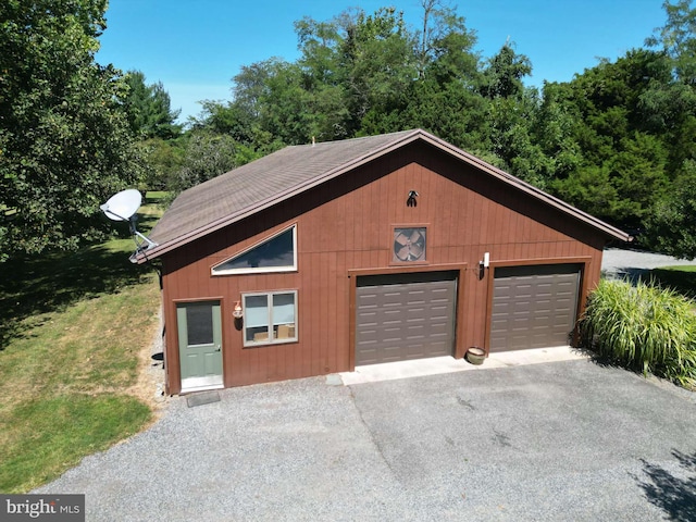 view of detached garage