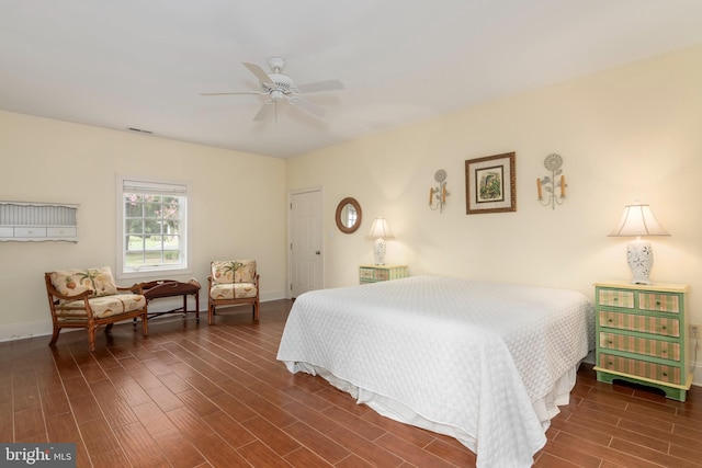 bedroom with ceiling fan