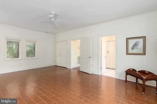 empty room with ceiling fan