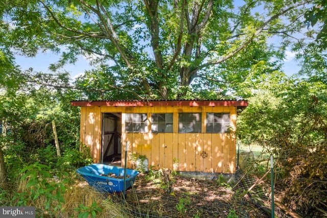 view of outdoor structure