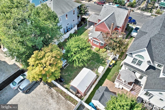 birds eye view of property featuring a residential view