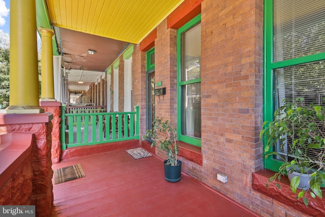 view of patio / terrace with covered porch