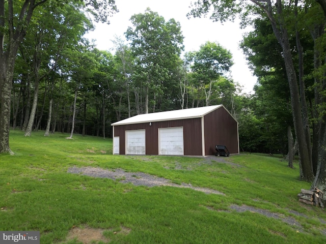 view of detached garage