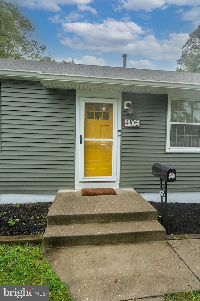 view of property entrance