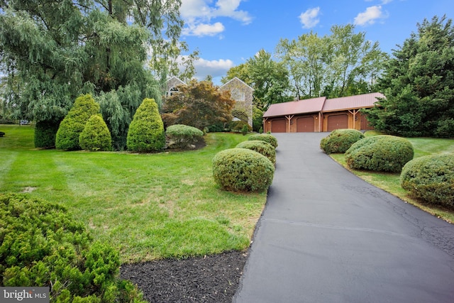 view of front of house with a front yard