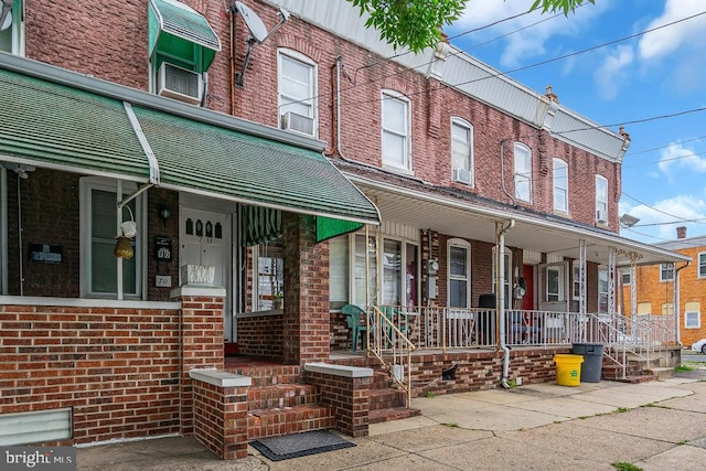 exterior space featuring a porch