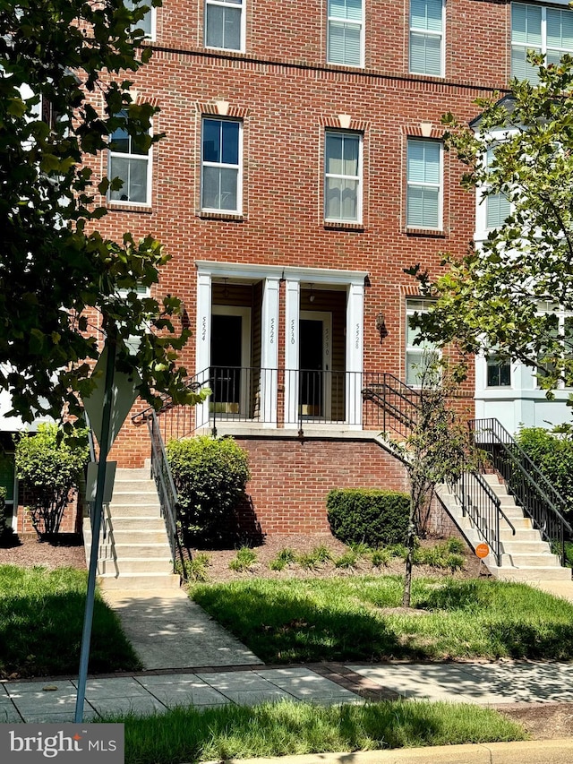 exterior space featuring a porch