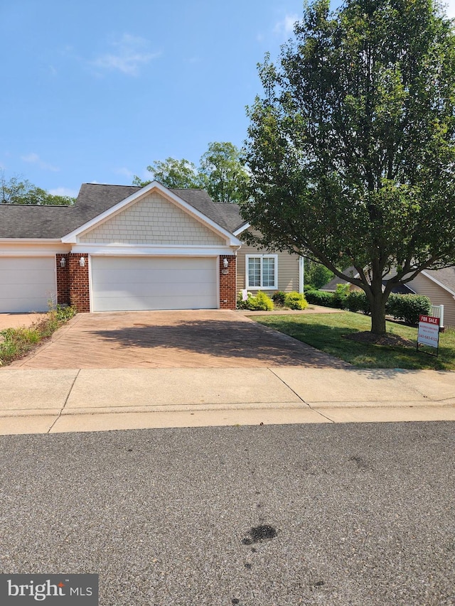 view of front facade with a garage