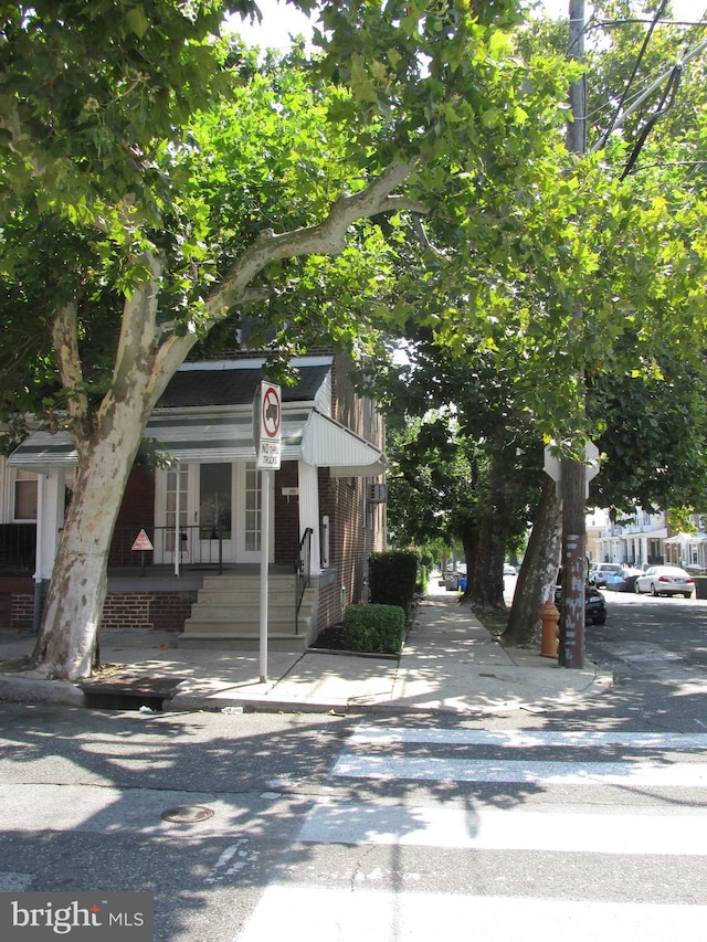 view of front of property with a porch