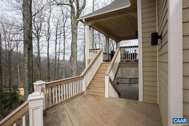 deck with stairway