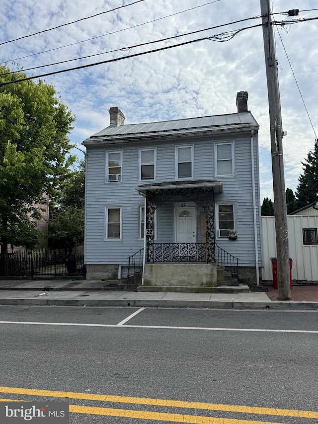 view of front of property