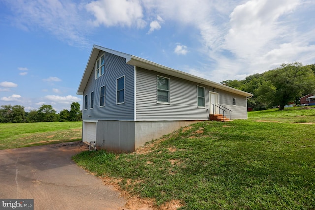 exterior space featuring a yard