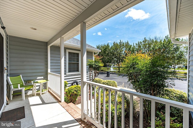 balcony with a porch