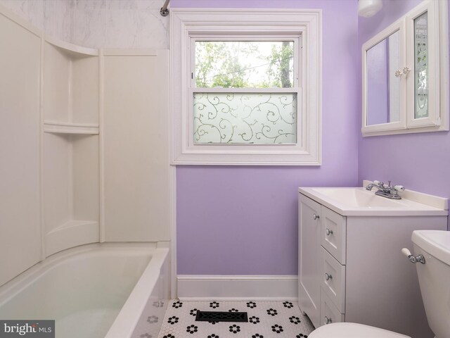 full bathroom featuring vanity, toilet, and shower / bath combination