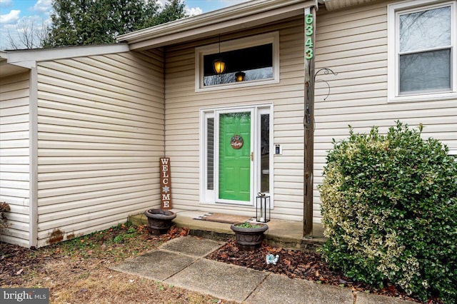 view of property entrance