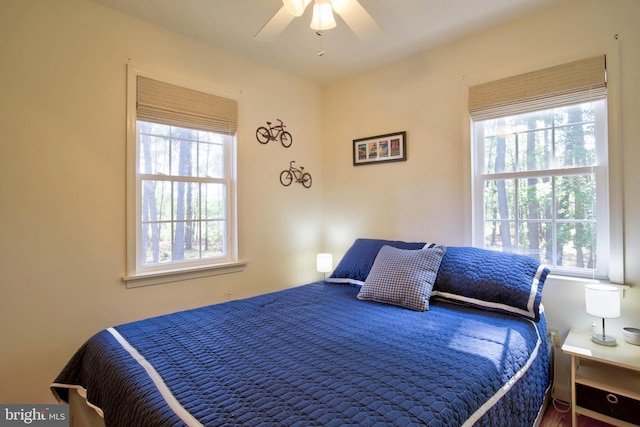 bedroom with a ceiling fan
