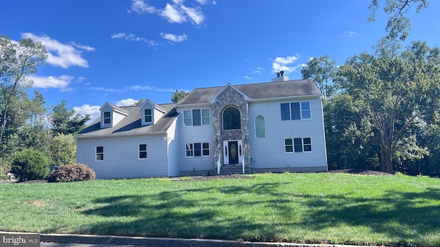 view of front facade with a front yard