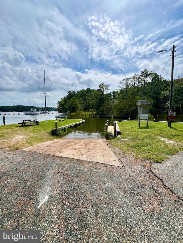 view of yard with a water view