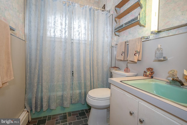 full bathroom featuring vanity, toilet, and shower / bath combo