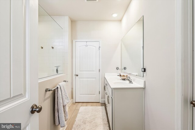 unfurnished bedroom with baseboards, a closet, visible vents, and carpet flooring