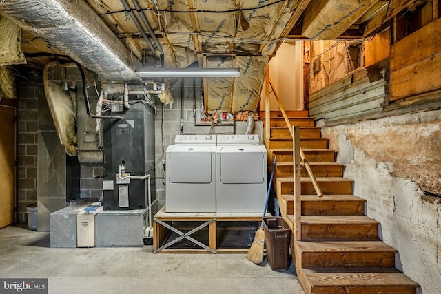 basement featuring washing machine and dryer