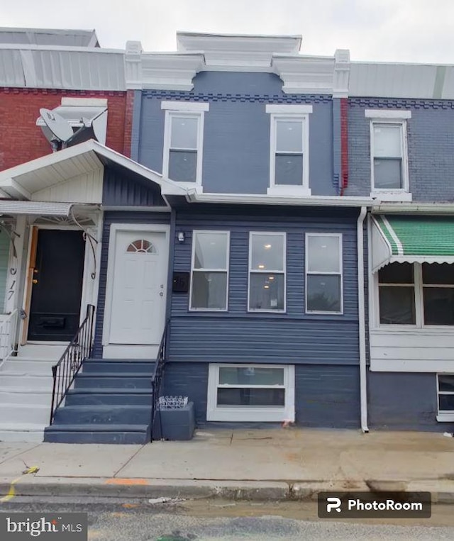 view of townhome / multi-family property