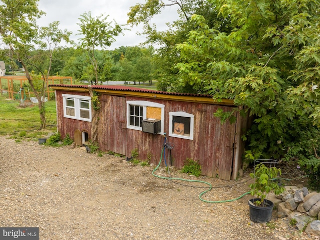 view of outbuilding