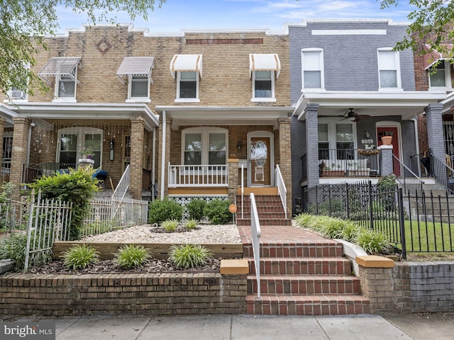 multi unit property featuring a porch