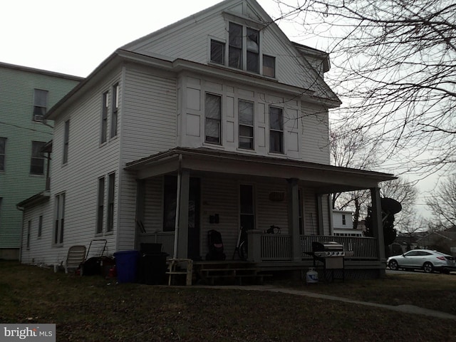 view of front of property with a porch