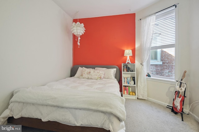 bedroom with carpet flooring