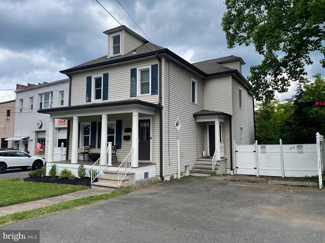 view of front of house with covered porch