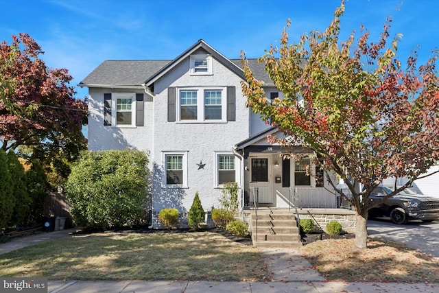 view of front of home featuring a porch