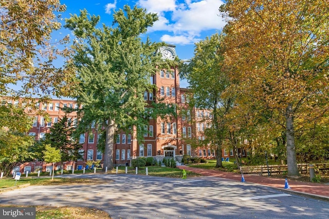 view of surrounding community