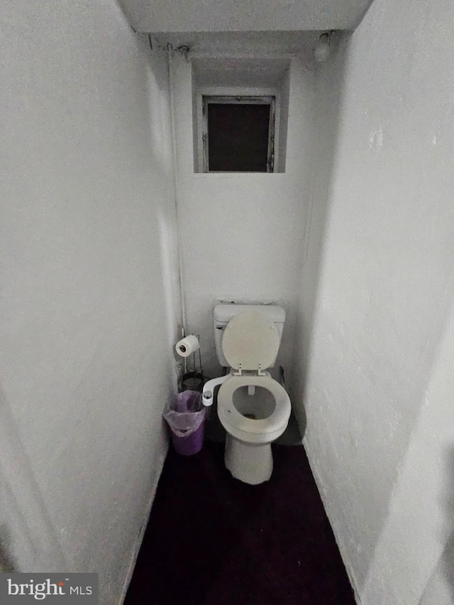 bathroom featuring toilet