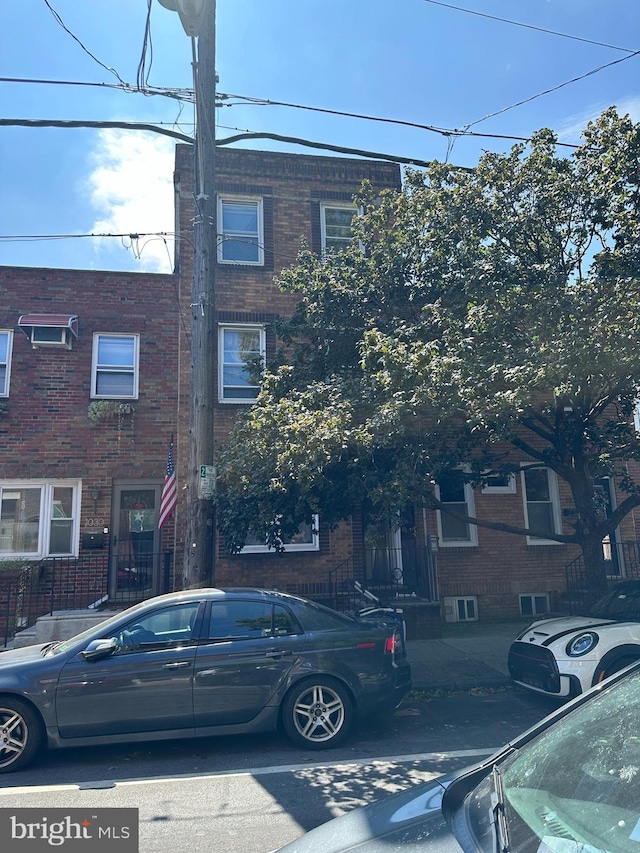 view of townhome / multi-family property