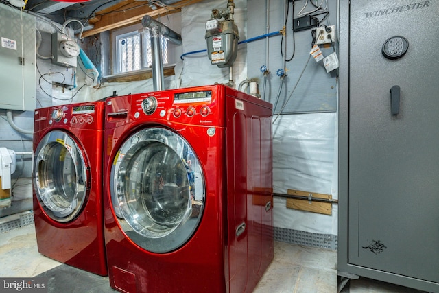 washroom featuring washing machine and dryer