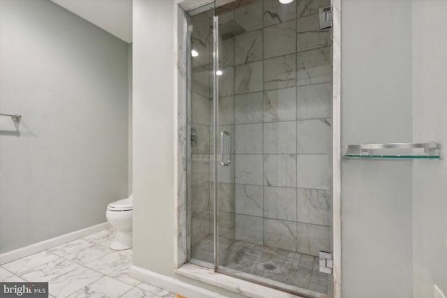 bathroom with toilet and an enclosed shower